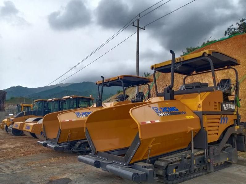 祝賀我司六賓高速項(xiàng)目水穩(wěn)攤鋪?lái)樌┕?></div>
                                    <div   id=